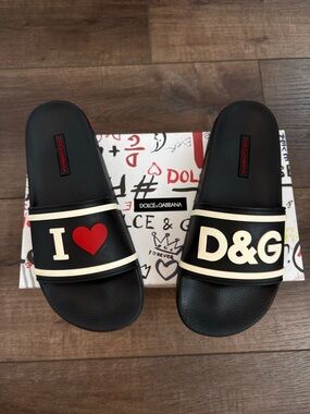 Dolce & Gabbana rubber slide sandals